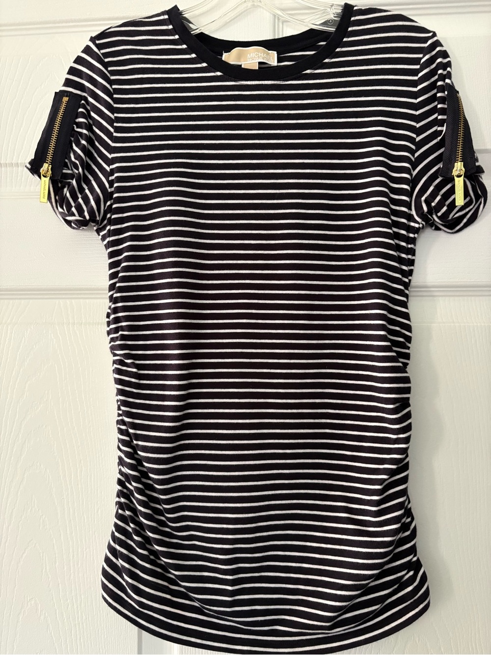 Michael Kors Navy blue/White Striped Short Sleeve Top Gold Zipper ruched sides